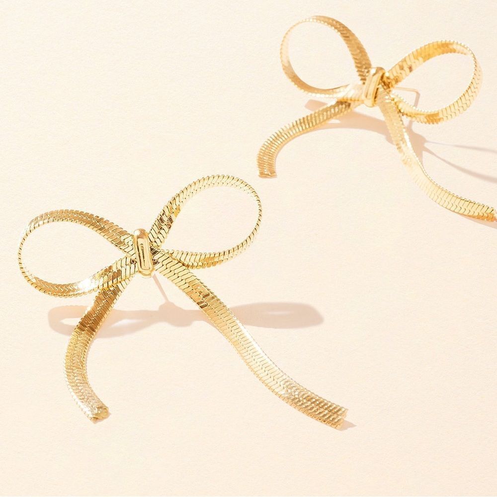 Gold Ribbon Bow earrings M503